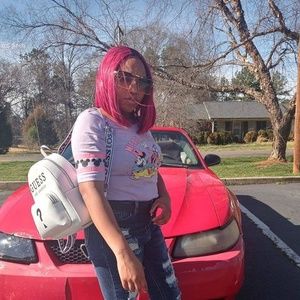 Meet your Posher, Daneequa